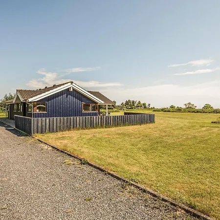 4 Bedroom Amazing In Rudkobing Сasa de vacaciones Spodsbjerg