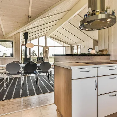 Holiday home Beautiful Home In Rudkobing With Sauna Spodsbjerg