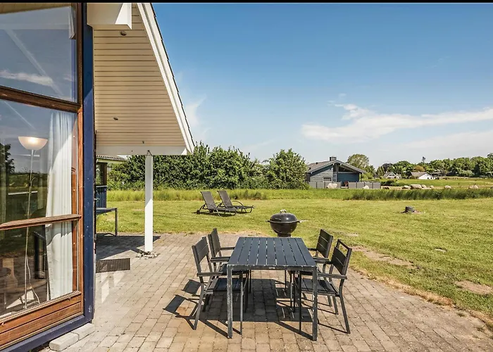 Skovridervaenget I 度假居 Spodsbjerg